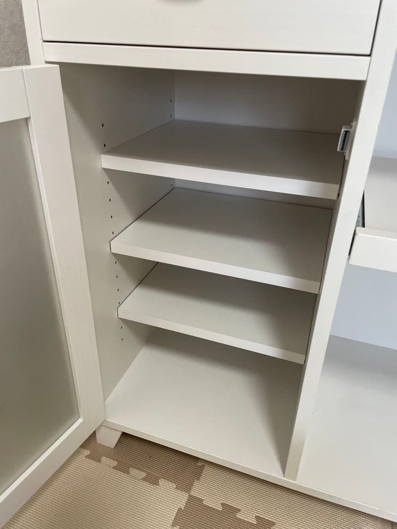 モモナチュラル　ホワイト木製食器棚 ガラス扉付き