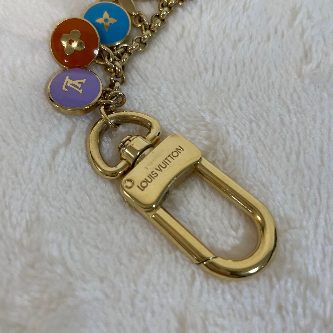 Louis Vuitton マルチカラー チャーム付きチェーン