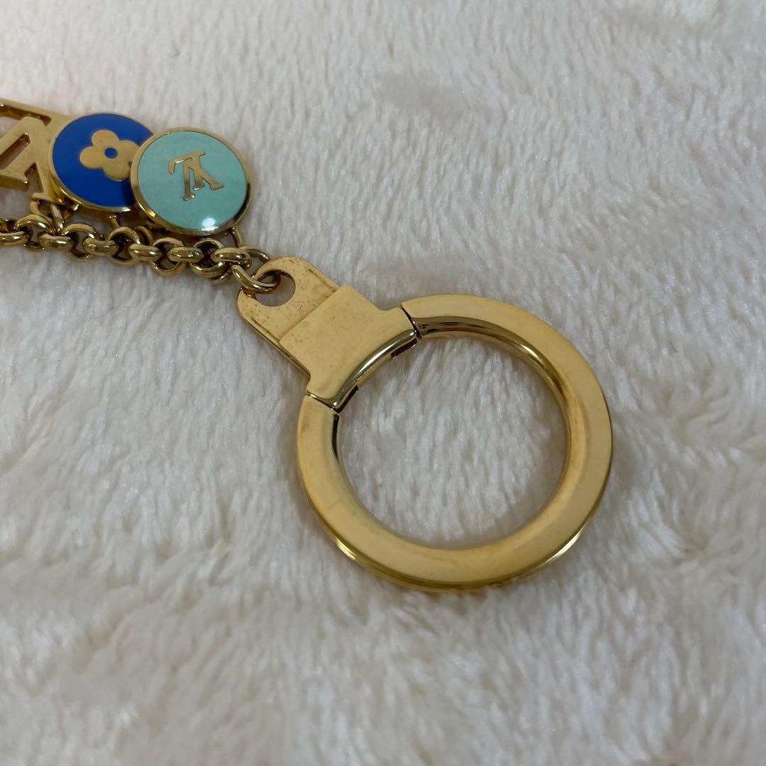 Louis Vuitton マルチカラー チャーム付きチェーン