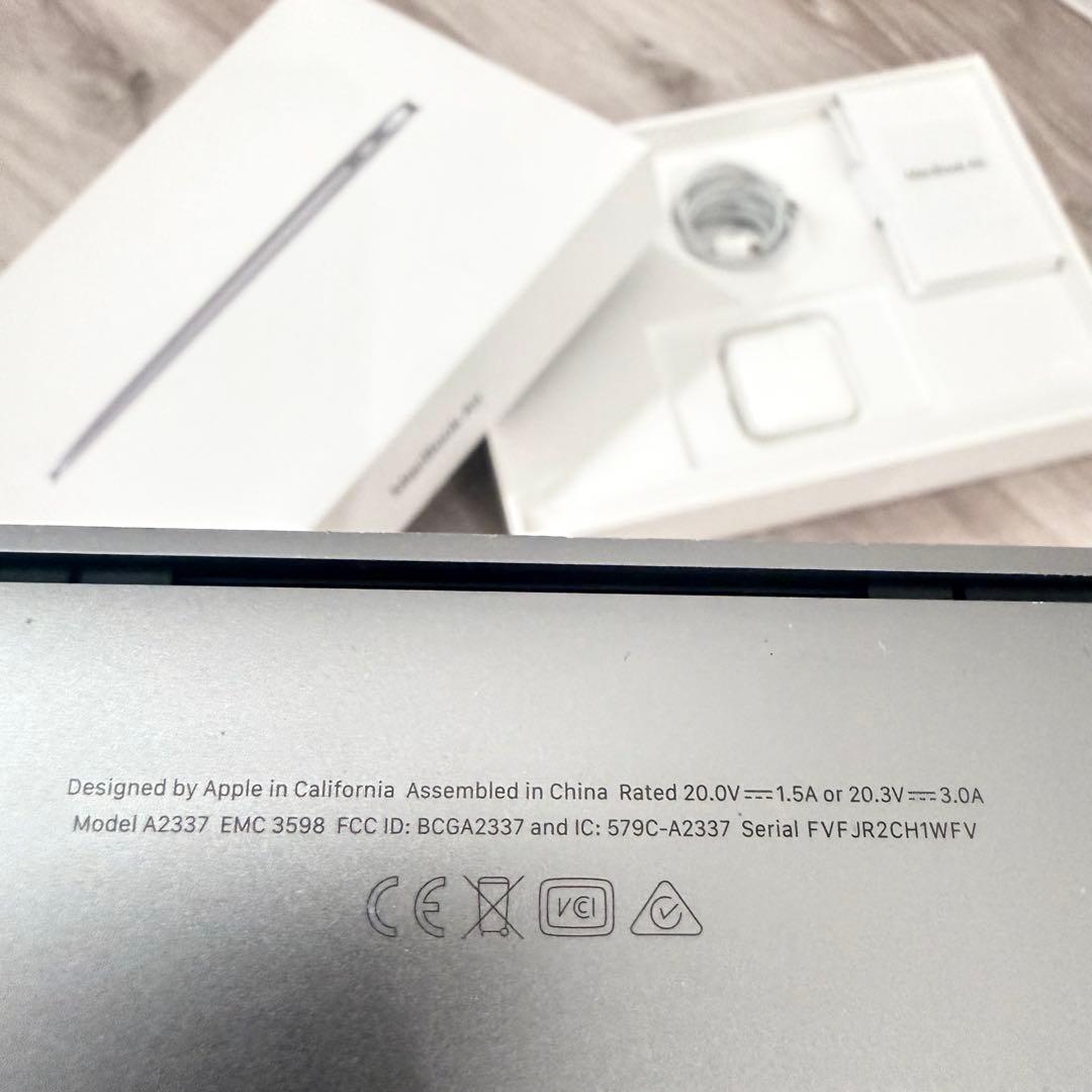 sn524Apple MacBook Air 13インチ(M1,2020)