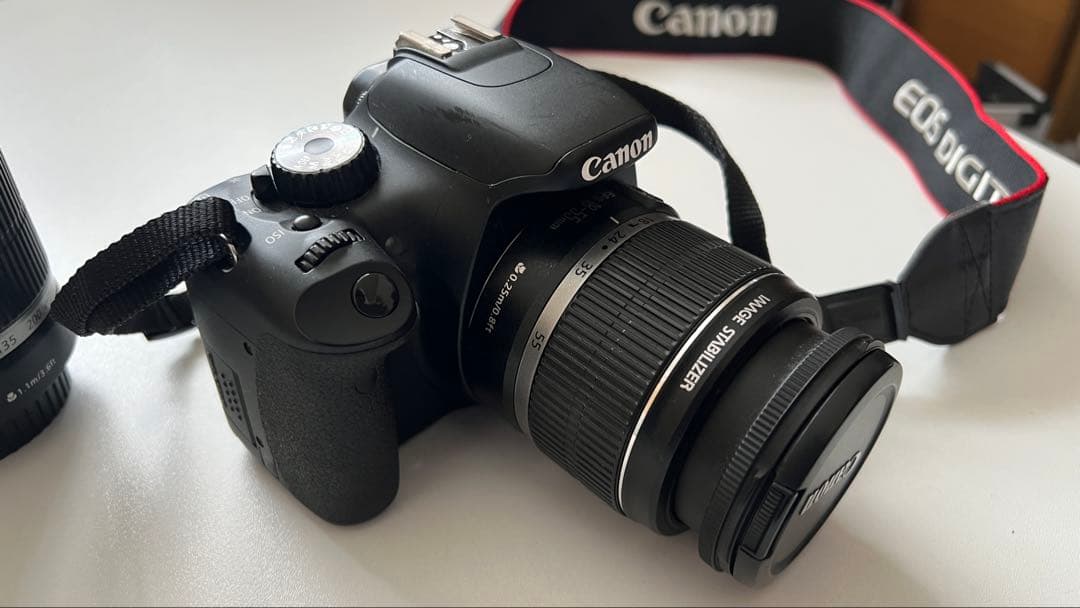 限定値下げ　 EOS Kiss X4 バッテリーのおまけ付き 元箱、説明書なし