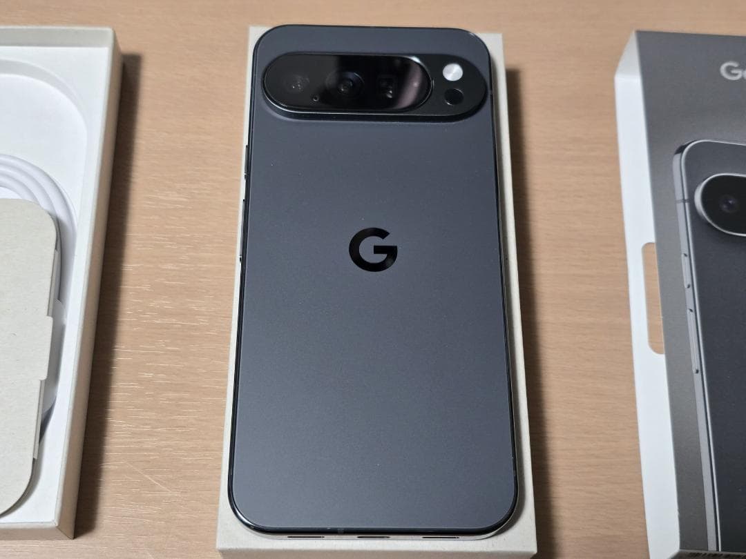 Google Pixel 10 Pro XL Obsidian 本体