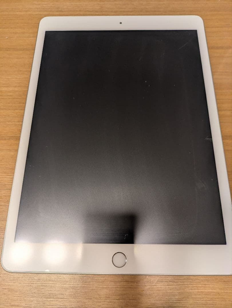 Apple iPad 第7世代 シルバー 本体 128GB Wi-Fi