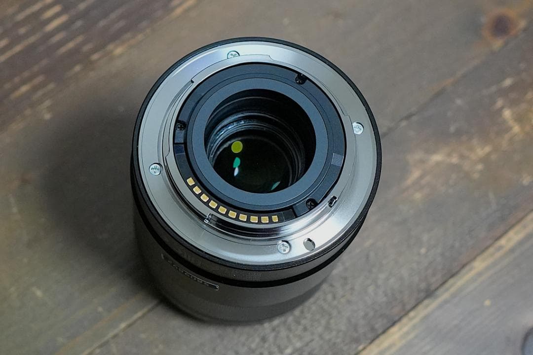 【美品】SONY Eマウントレンズ ZEISS SEL24F18Z