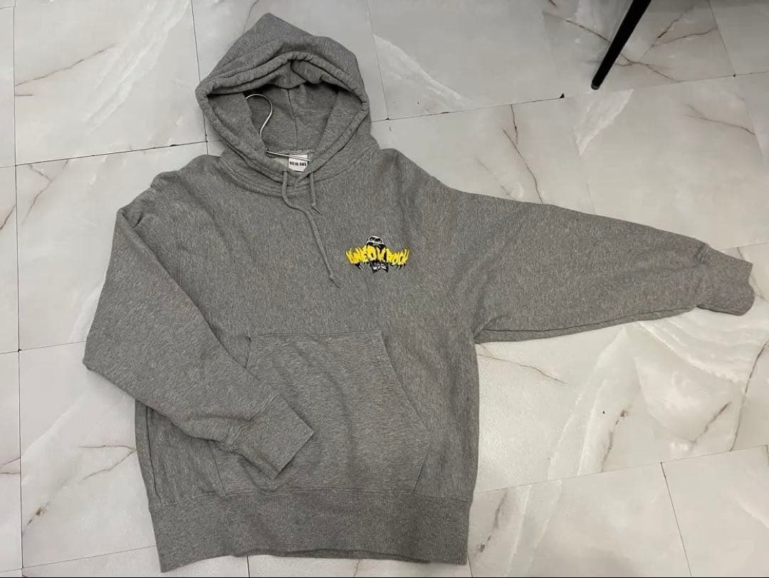 ※こん　【ワンオク】ONE OK ROCK 2024 パーカー　グレー　M