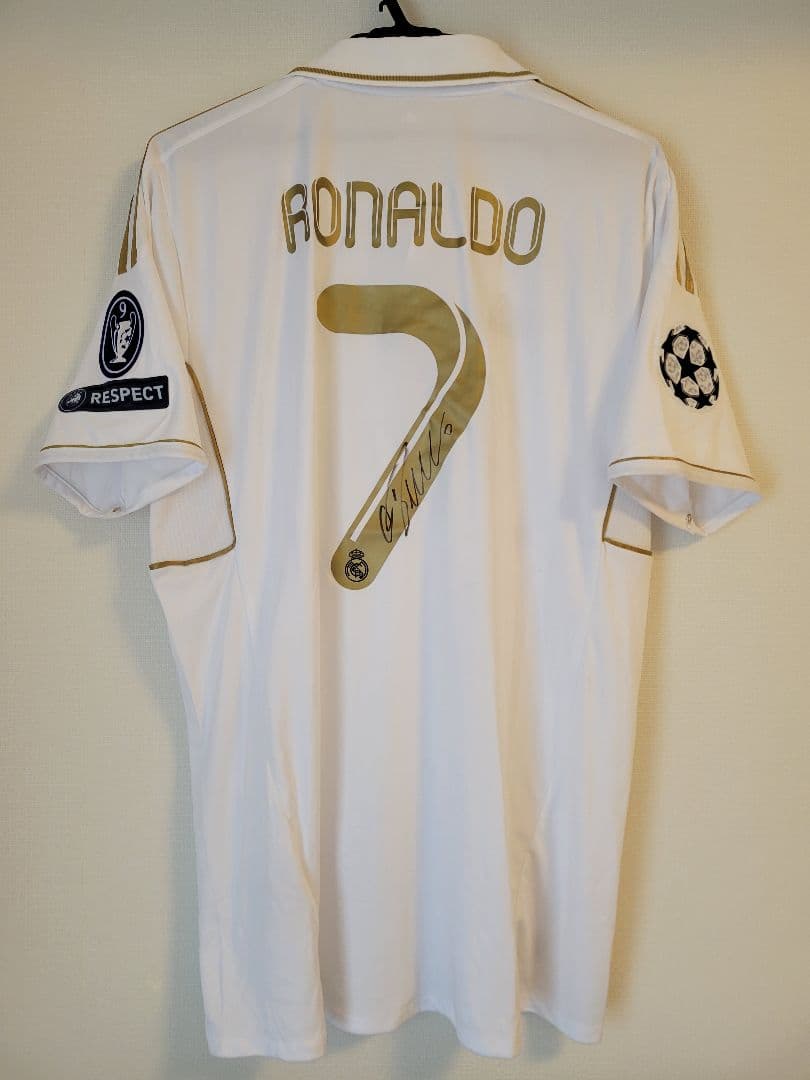 クリスティアーノ ロナウド レアル マドリード サイン ユニフォーム 証明書付き