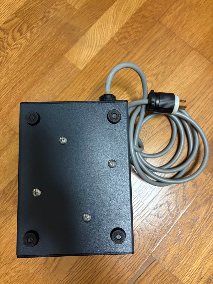 アイソレーショントランス600W、ギターアンプ、オーディオ、PC、ディスプレイ用