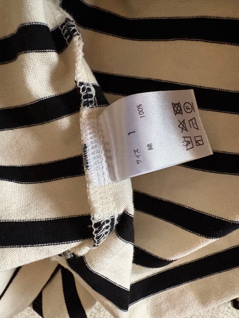 NARU コーデュロイエッグパンツ&ボトルネックカットソー