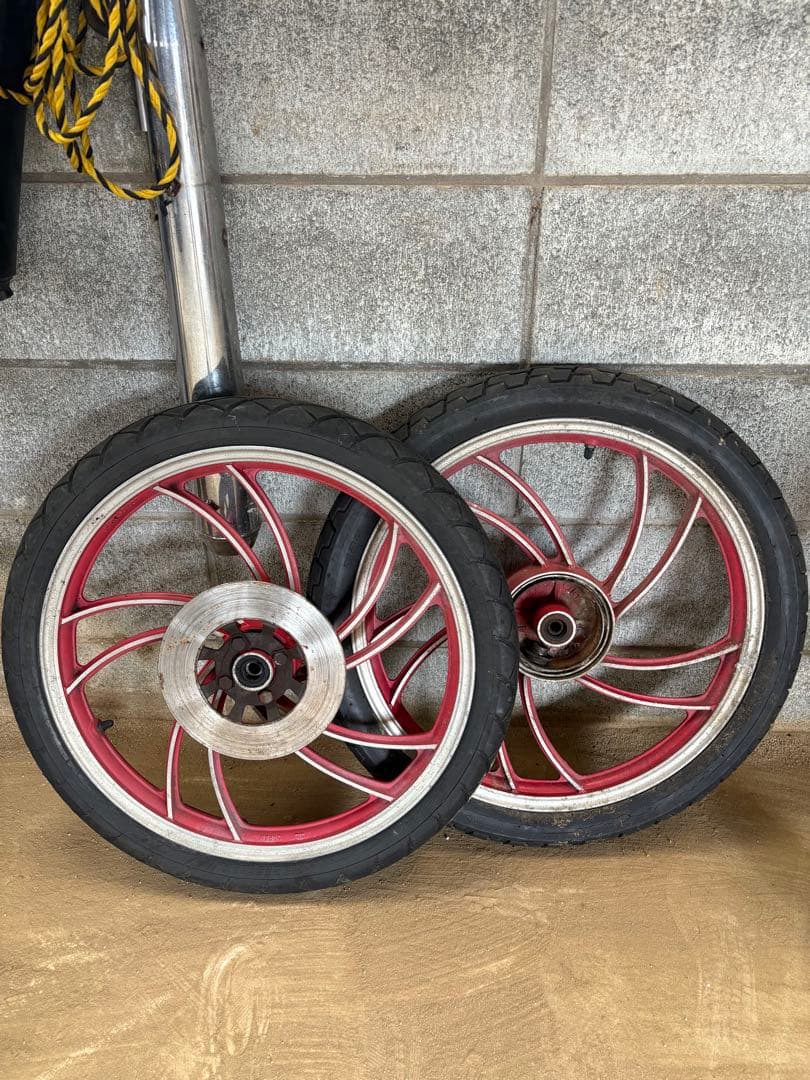 rz50用　ホイールセット　タイヤ付き　バイク