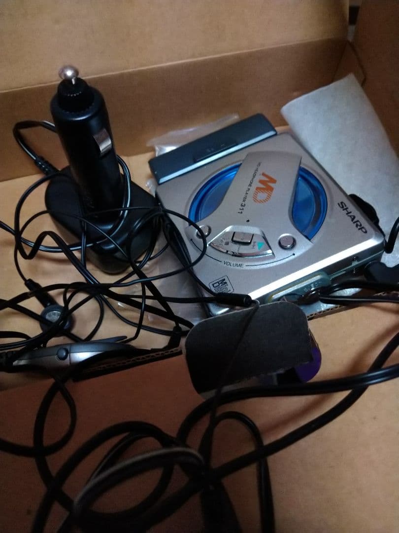 SHARP ポータブルMDプレーヤー MDウォークマン　MD-SS311-S