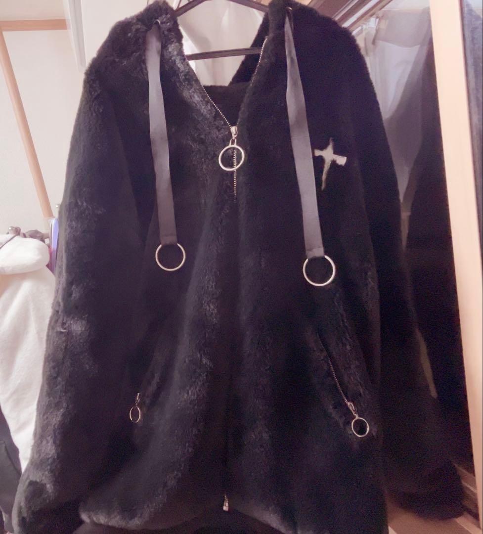 Amilige ロゴ刺繍ファーコート 着画あり