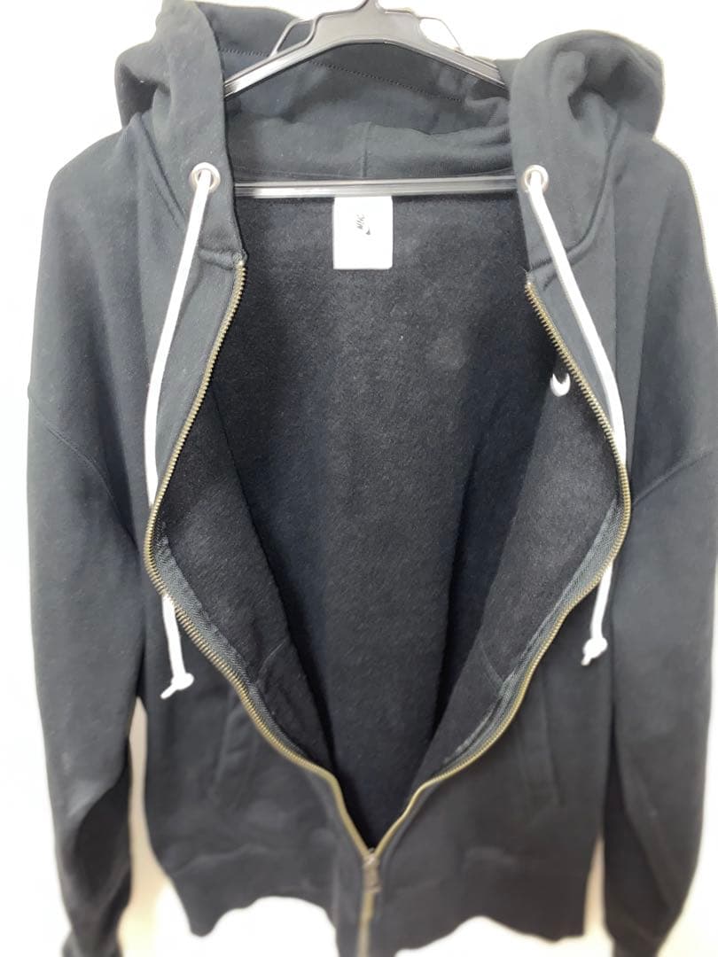 「こけし」ナイキ ソロ スウッシュ HW フルジップ L/S フーディ