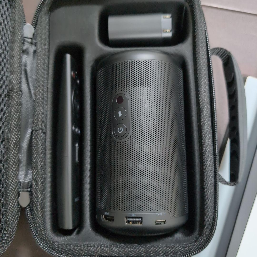 NEBULA Capsule II ポケットプロジェクター　ケース付