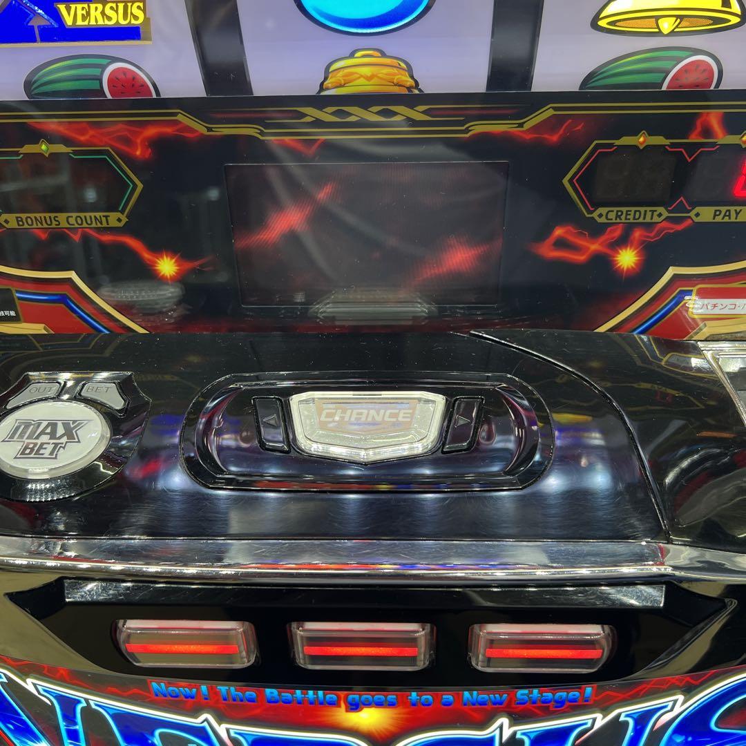 バーサス リヴァイズ　 パチスロ実機　 不要機付　 ⭐️送料無料⭐️