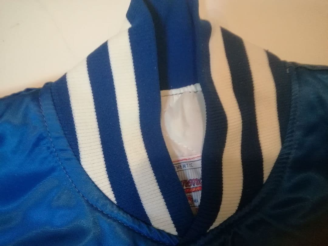 USA製Los Angeles Dodgers ドジャース　スタジャン　中綿