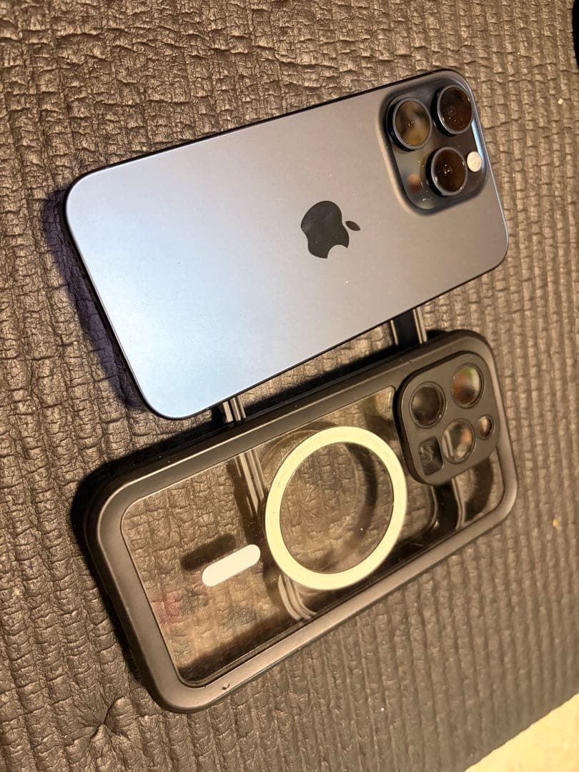 Apple iPhone 15Pro ブルーチタニューム自身有り綺麗