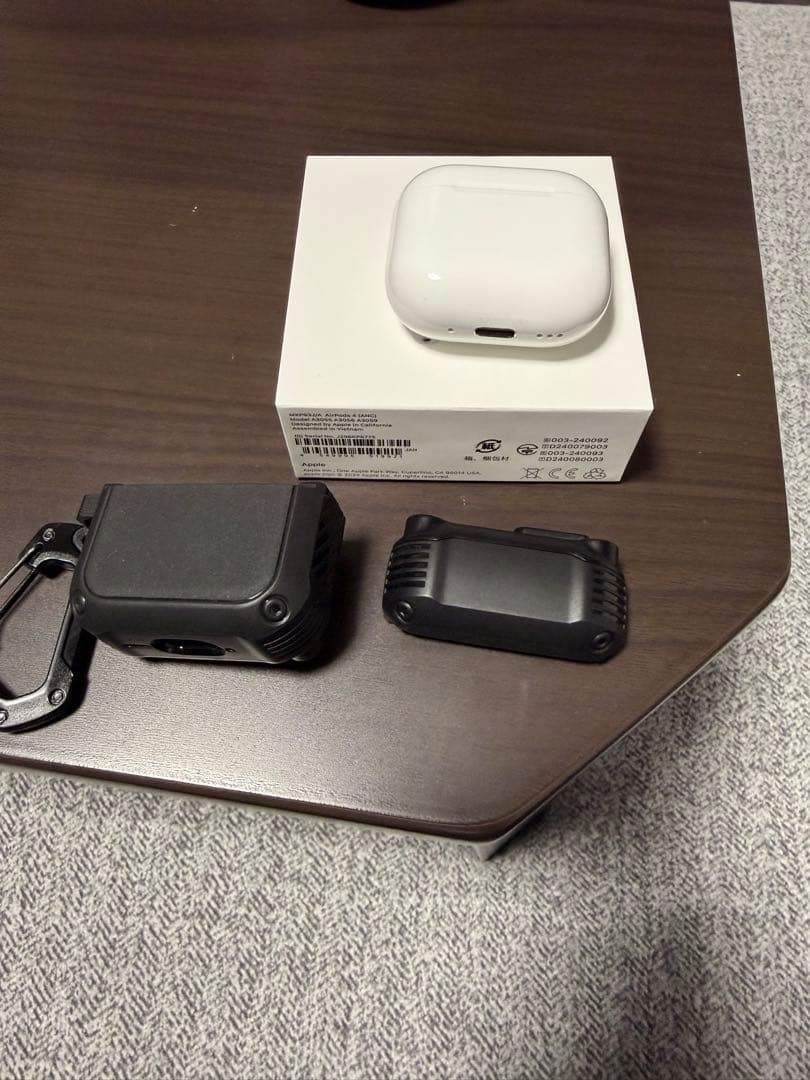 AirPods4 本体 ホワイト 箱付き