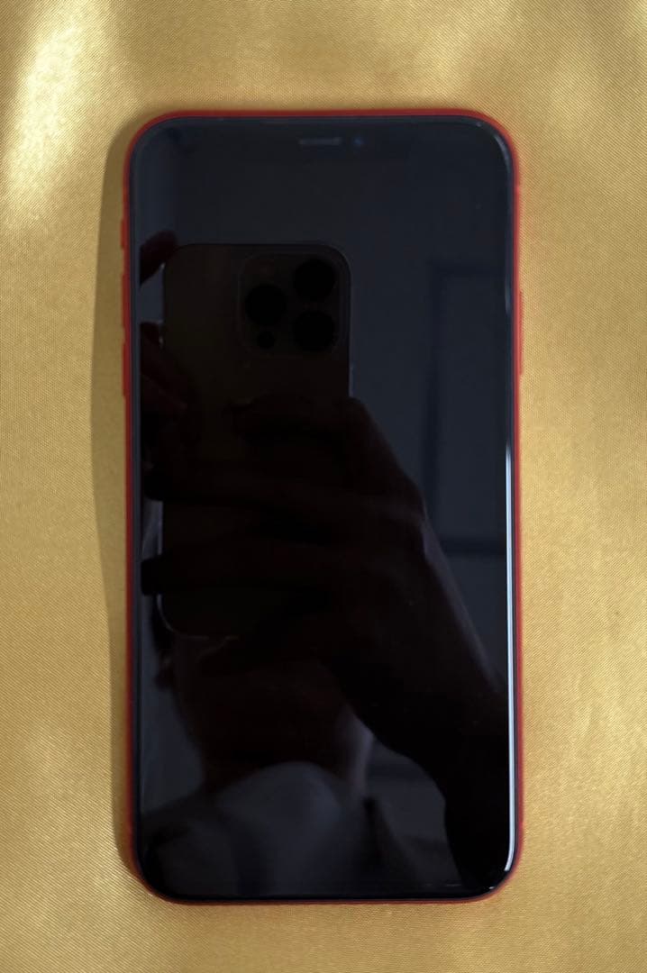 iPhone 11 128GB レッド　SIMフリー