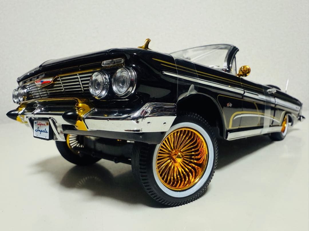 '61 Chevyシボレー Impalaインパラ ローライダー 1/18 新品