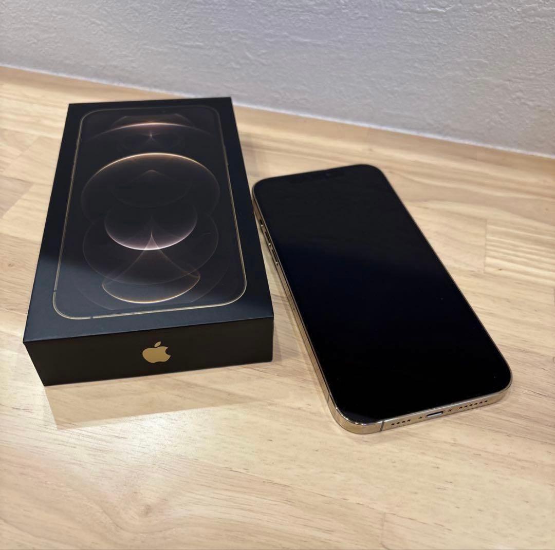 【美品】Apple iPhone12ProMax128GBゴールド