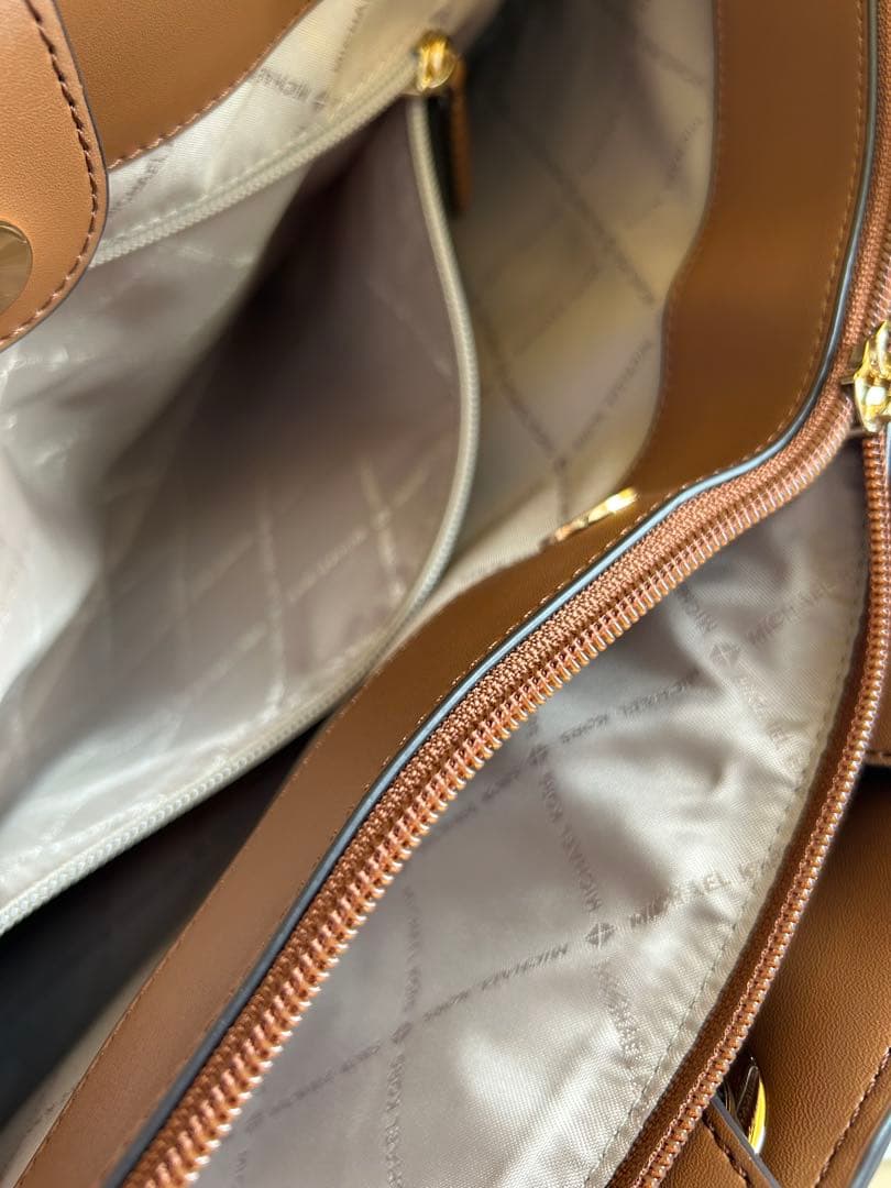 MICHAEL KORS 35S1GTVT7Bトートバッグ新品未使用！