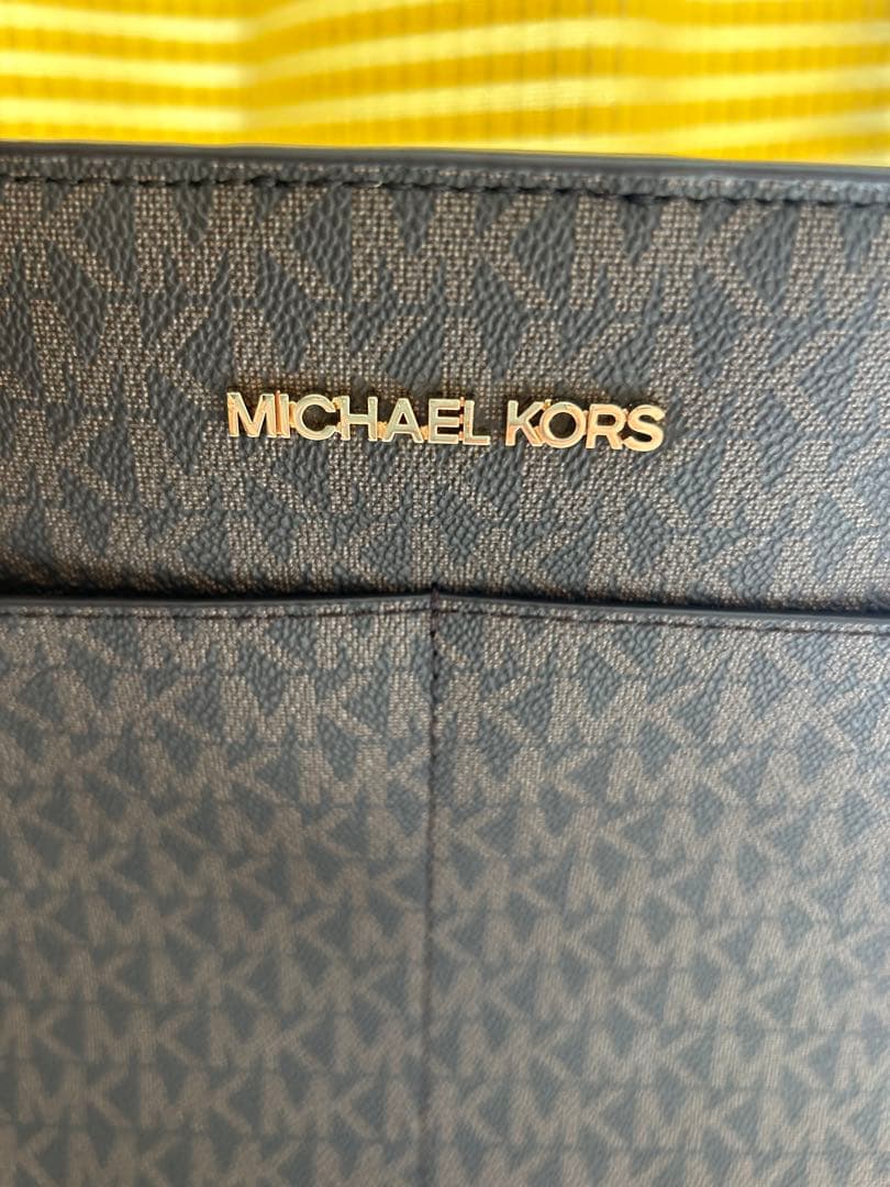 MICHAEL KORS 35S1GTVT7Bトートバッグ新品未使用！