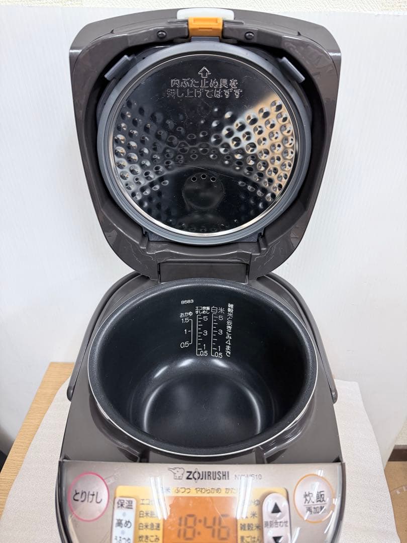 象印 ZOJIRUSHI IH炊飯ジャー NW-VS10 1.0L 2023年製