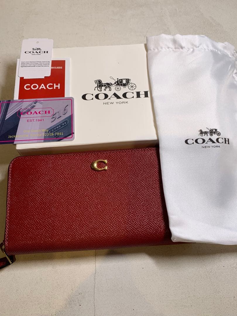 【新品未使用】COACH アコーディオン ジップ ウォレット　ボルドー