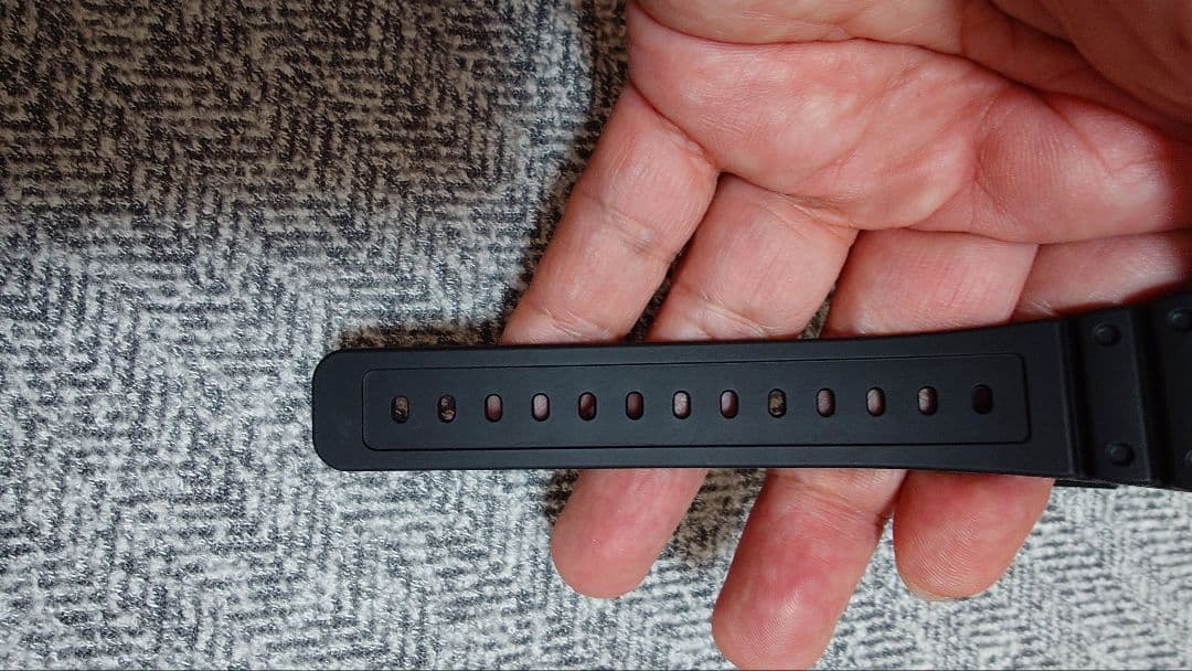 G-SHOCK DW-M5610U-1JF ブラック ソーラー