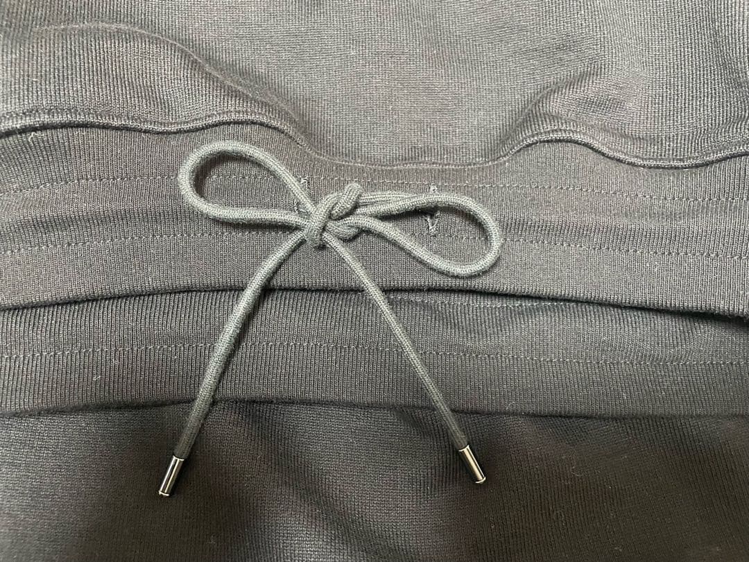 【るる】AURALEE ブラック スウェット トレーナー