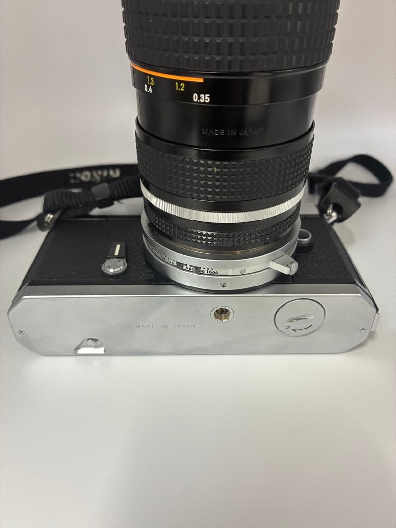 ニコン　カメラとレンズ