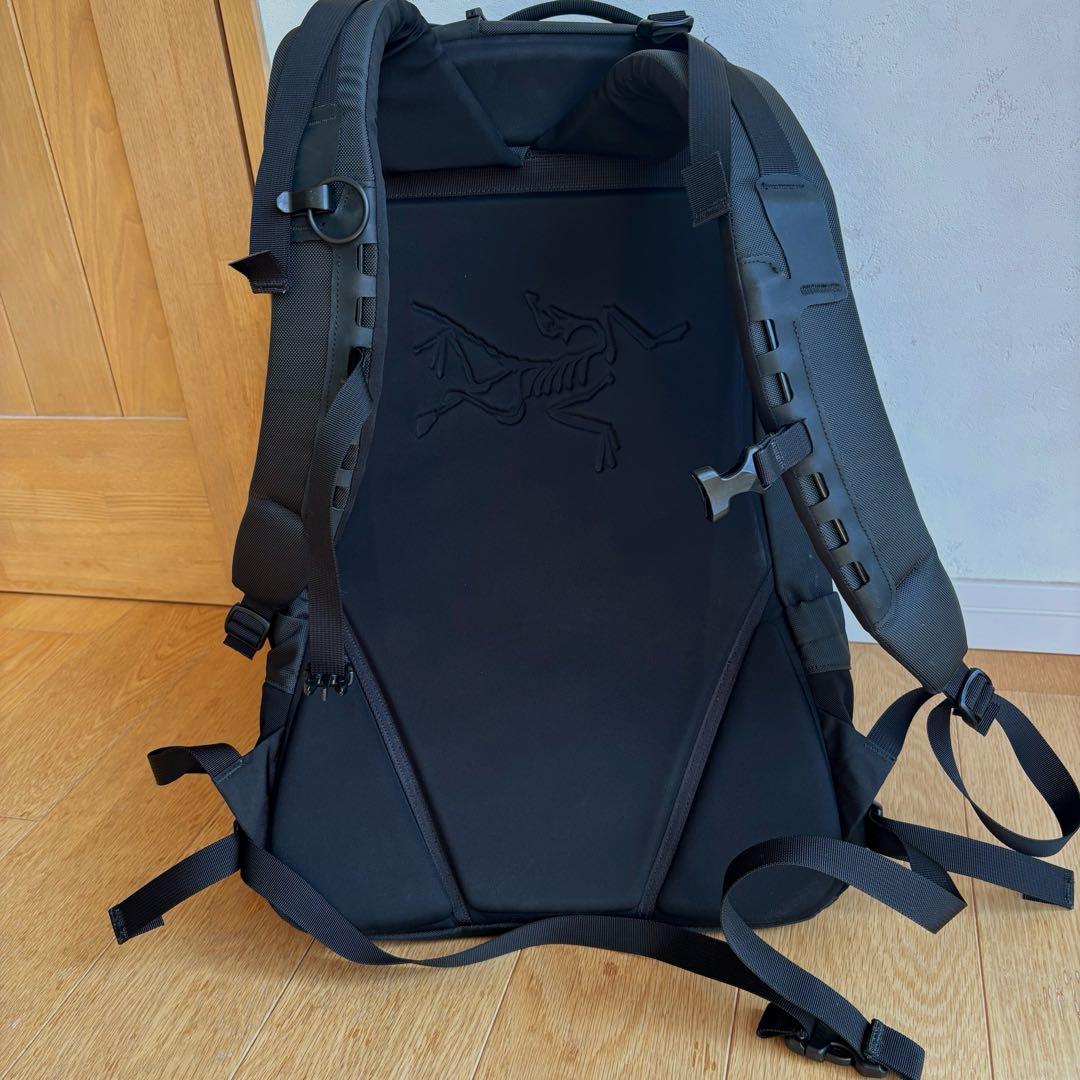 アークテリクス ARRO 22 アロー22 黒 22L バックパック