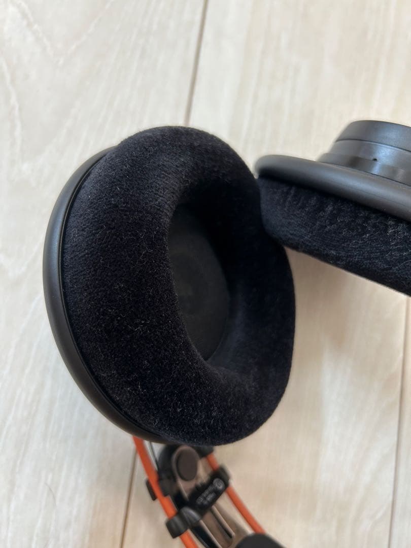 AKG K712PRO モニターヘッドフォン / OYAIDE交換用ケーブル付き