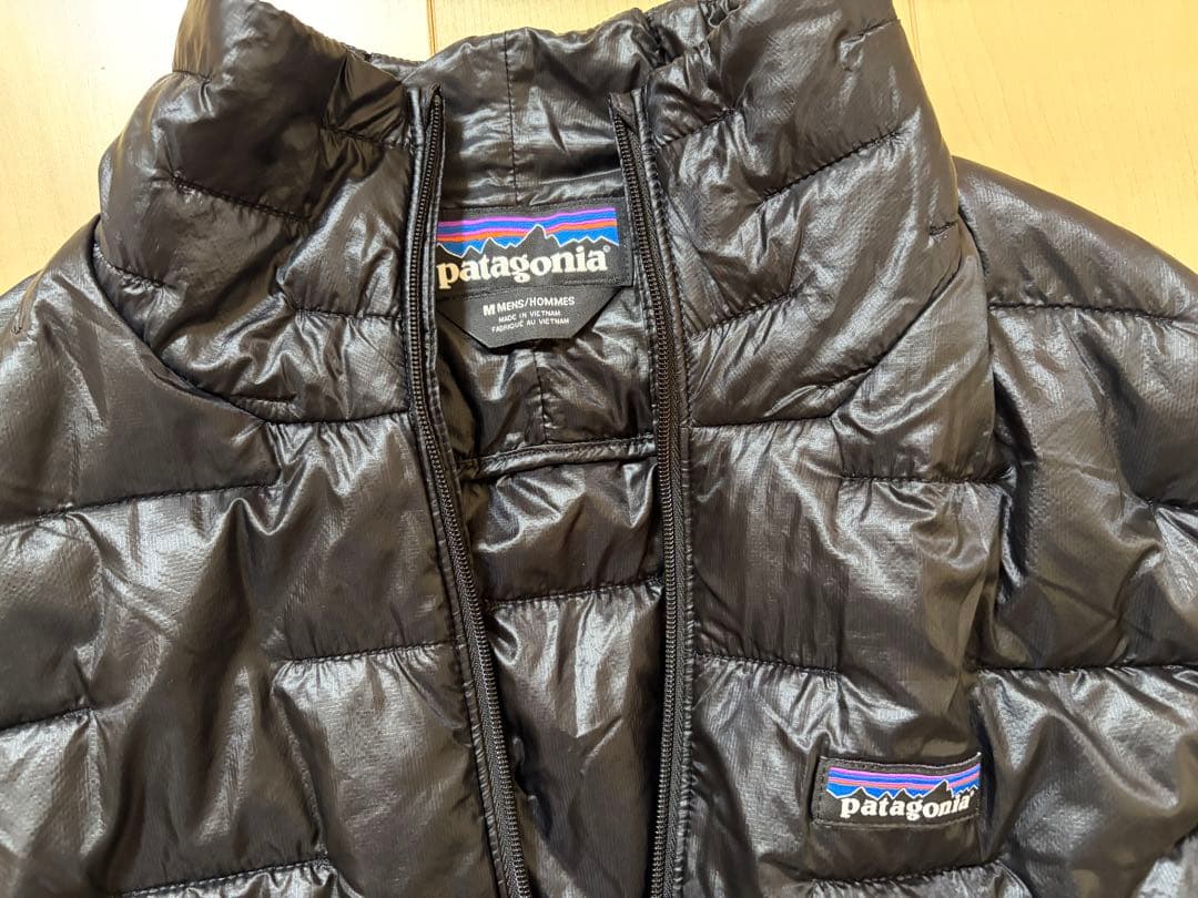 【美品】パタゴニア マイクロ・パフ・ベスト M 黒 STY84075 化繊ダウン