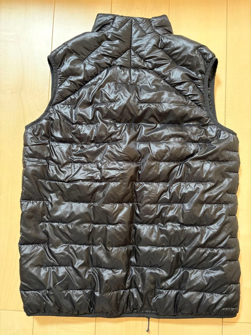 【美品】パタゴニア マイクロ・パフ・ベスト M 黒 STY84075 化繊ダウン