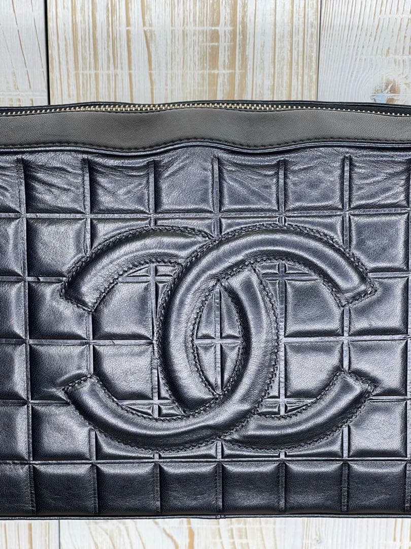 CHANEL 黒 レザー ショルダーバッグ キルティング
