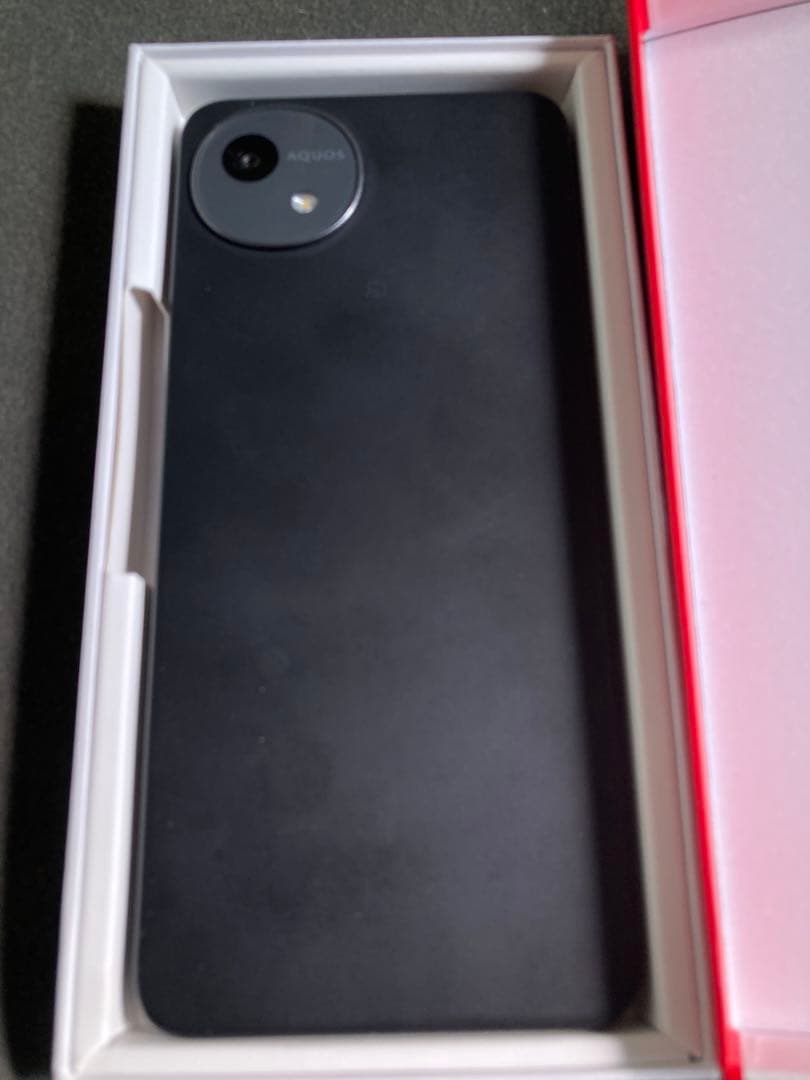 AQUOS wish 5 ブラック　数回使用品