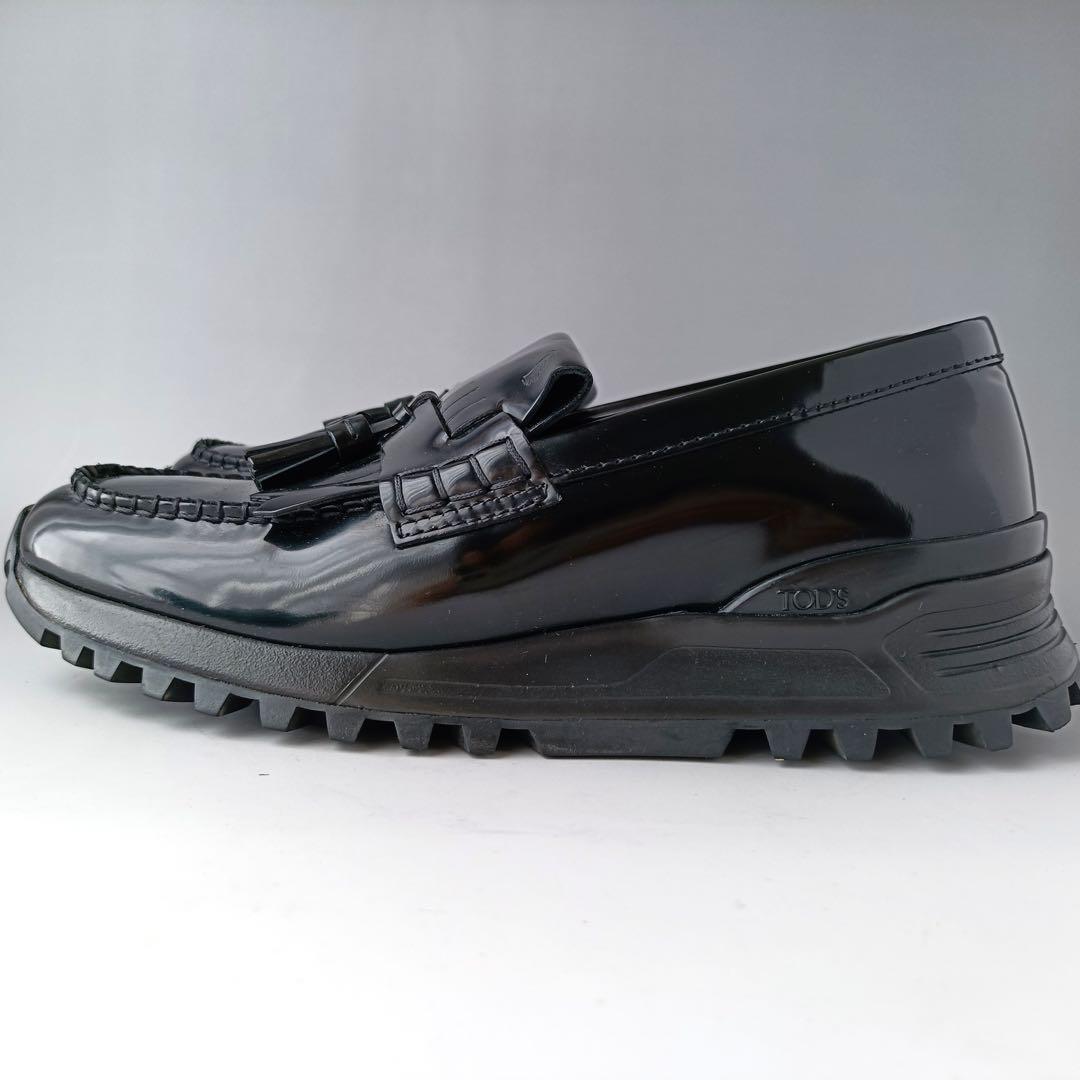 【美品】トッズ　ローファー フリンジ　厚底　TOD'S イタリア製　ブラック