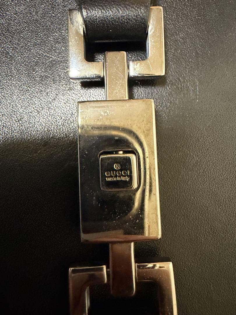 GUCCI ブラックレザーハンドバッグ