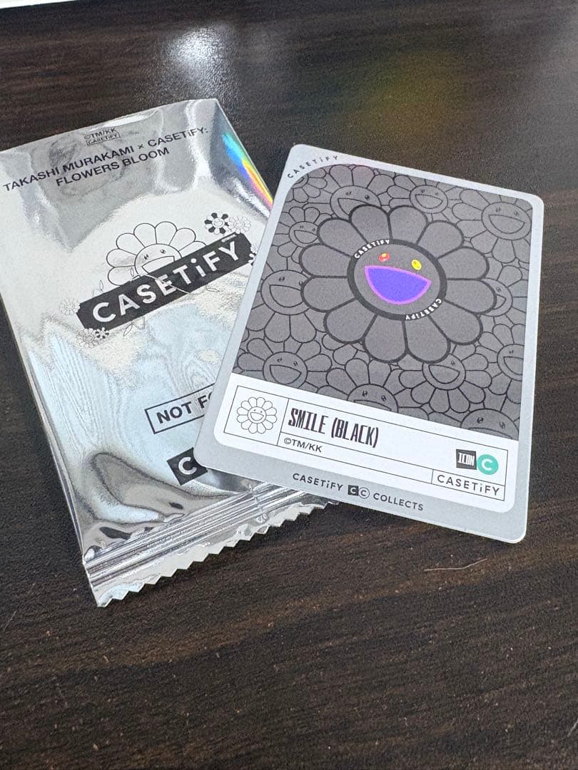 CASSETIFY村上隆 スペシャルエディションレインボーiPhone17pro