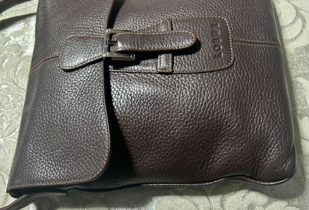 LOEWE ダークブラウン ショルダーバッグ