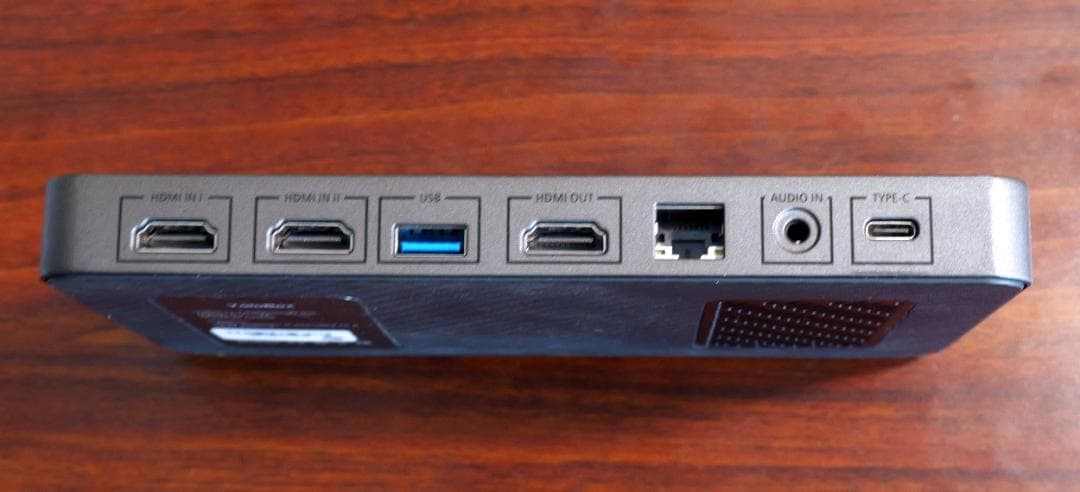 Yololiv yoloboxマルチカメラ生放送機 ライブストリーム 初期モデル