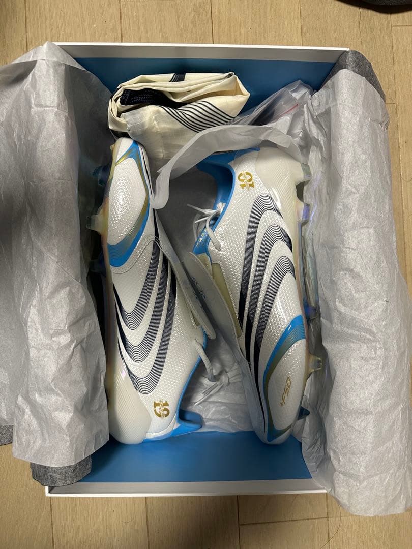 アディダス　F50 ELITE FG TUNIT シューズケース、ステッカーなし