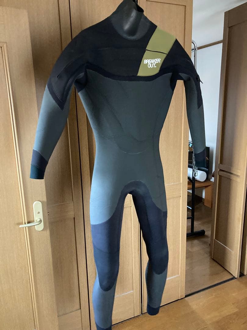 ブレーカーアウト　セミドライ　XL 5/3ミリ　チェストジップ