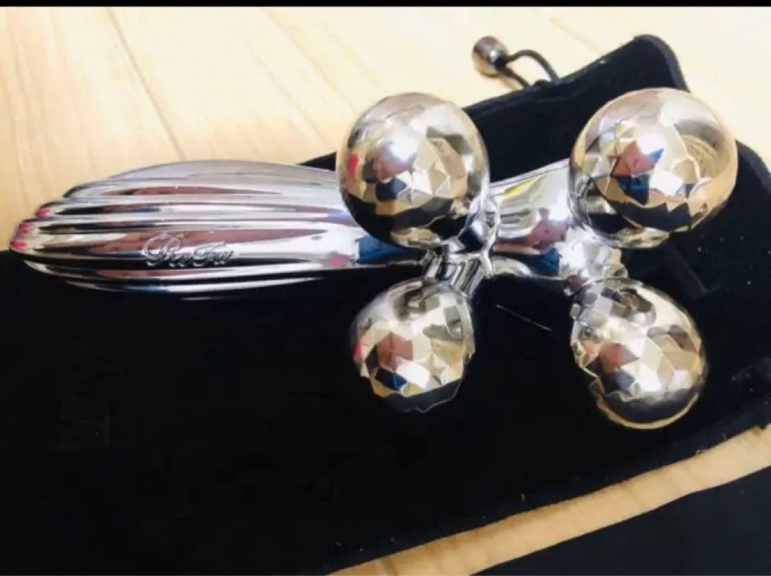 超美品　リファ　美容グッズ　美顔　ローラー