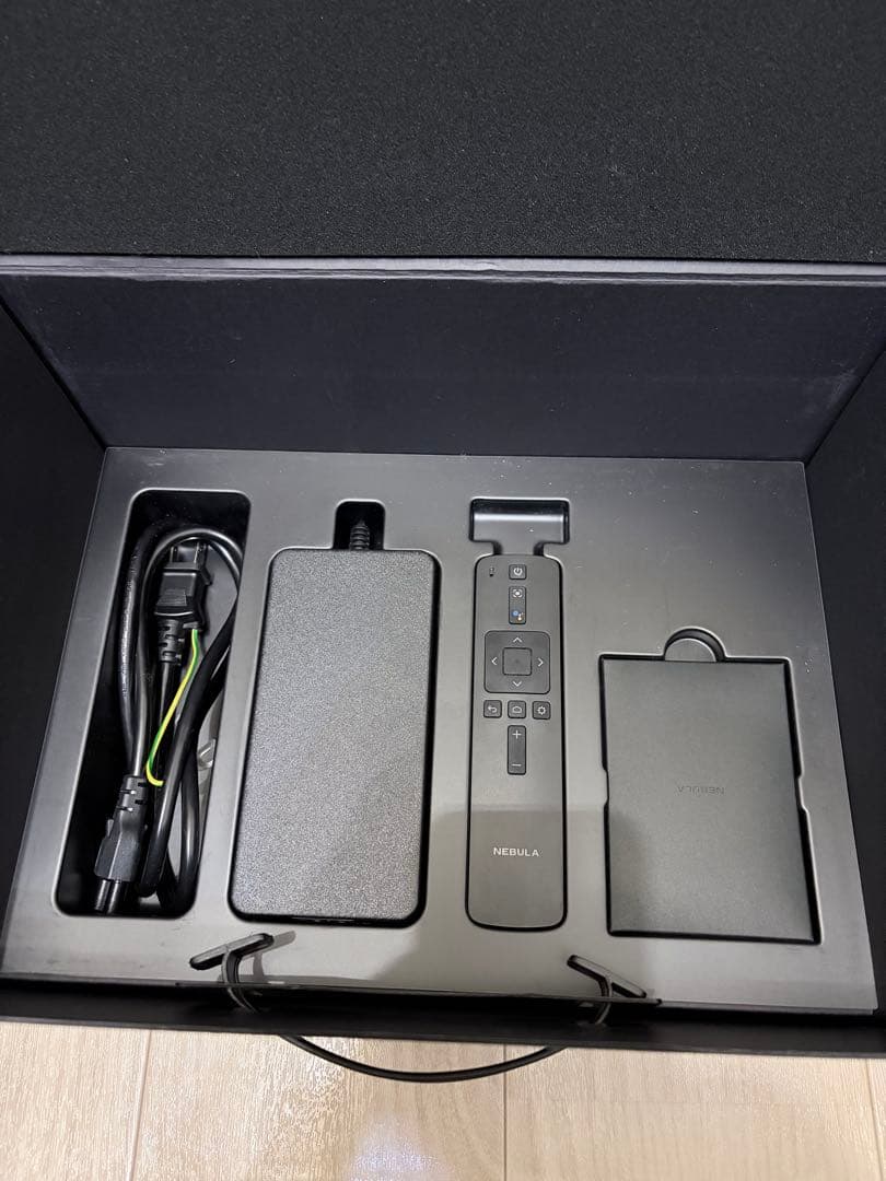 NEBULA cosmosプロジェクター本体