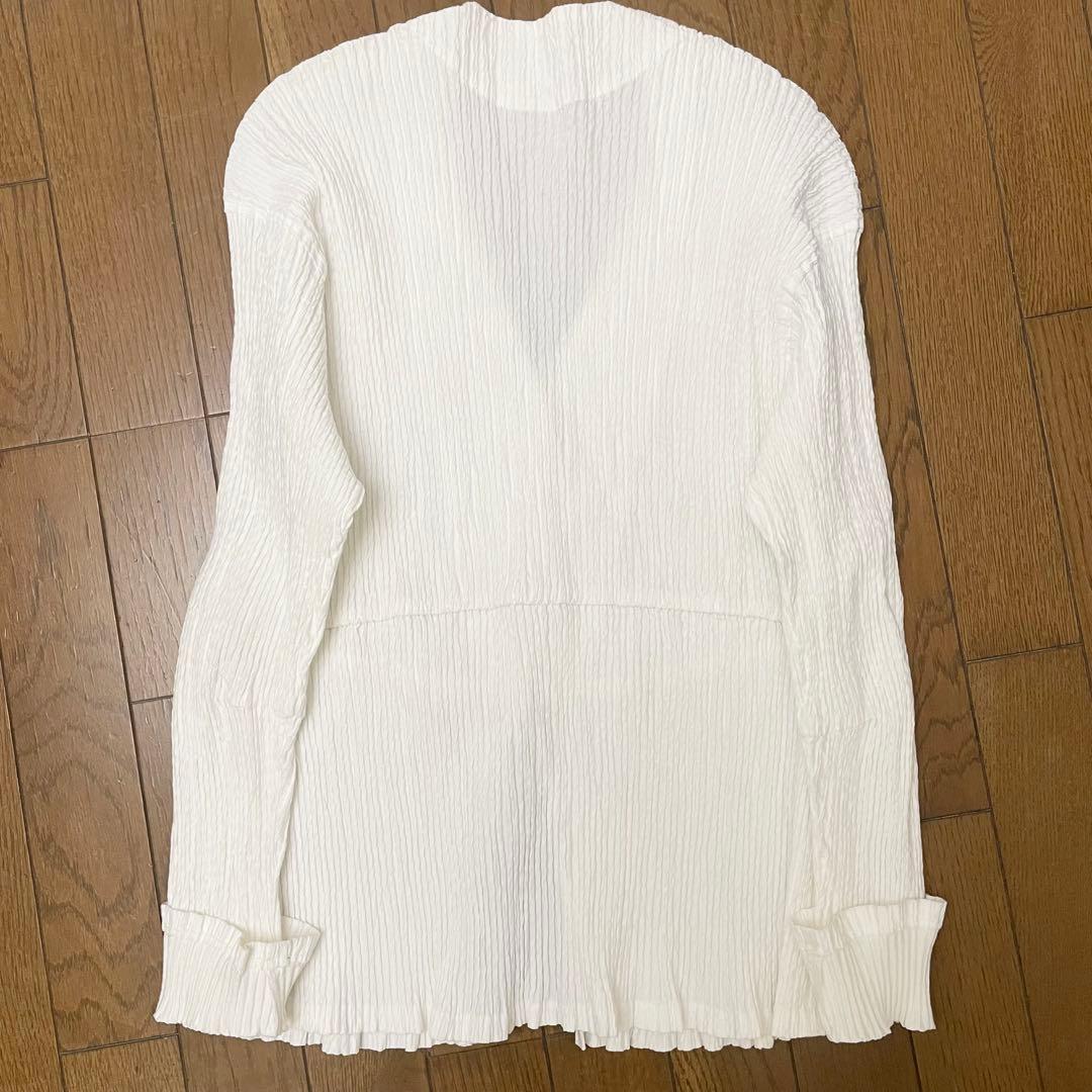 美品　roku ホワイトVネックボタンシャツ 37400円
