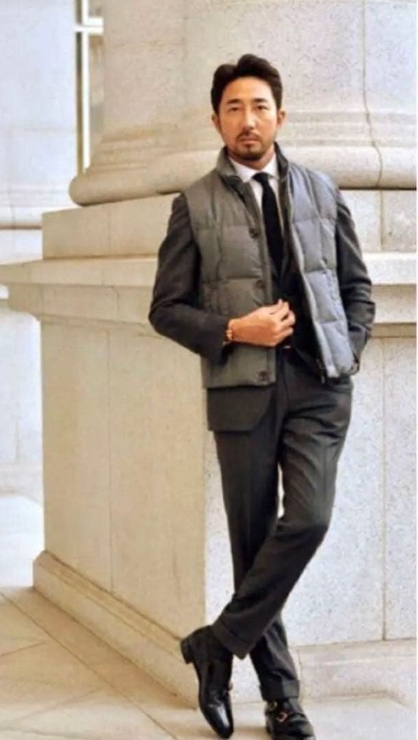 HERNO リバーシブルベストシルクカシミア (PIACENZA)未使用に近い