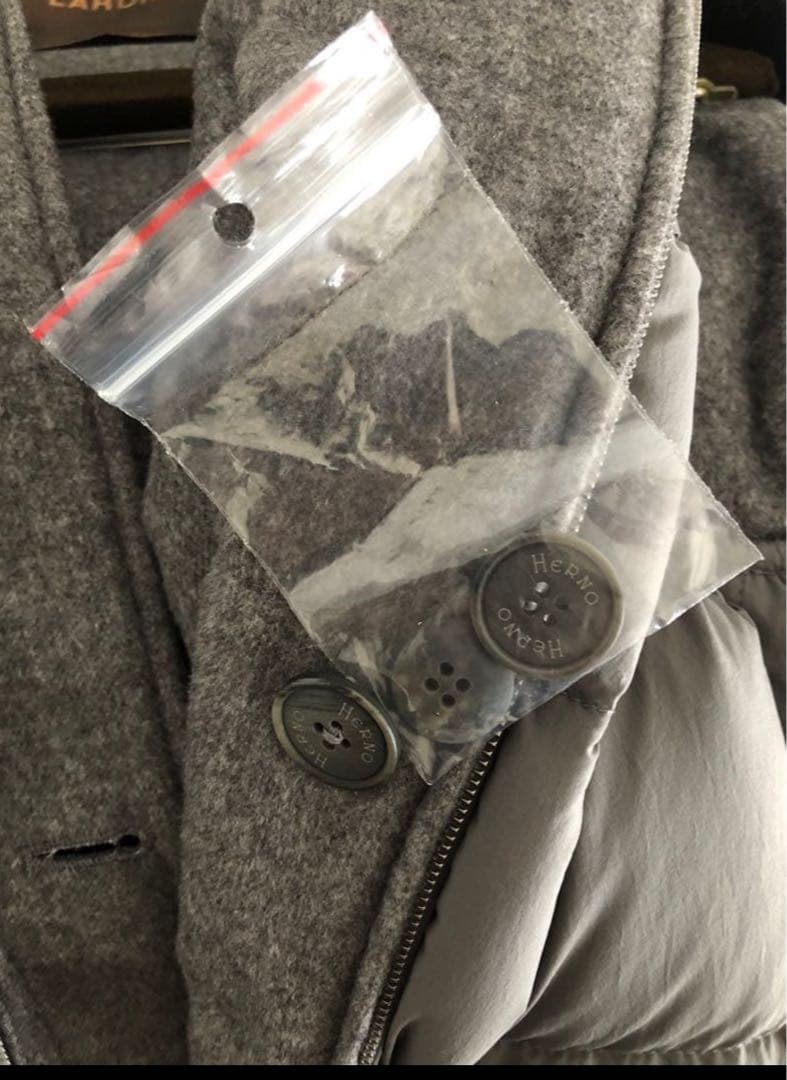 HERNO リバーシブルベストシルクカシミア (PIACENZA)未使用に近い