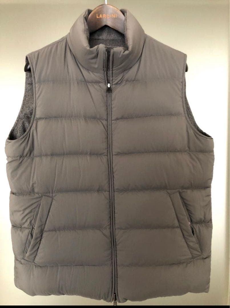 HERNO リバーシブルベストシルクカシミア (PIACENZA)未使用に近い